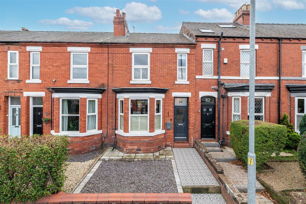 Property photo 1 of 16 Front External