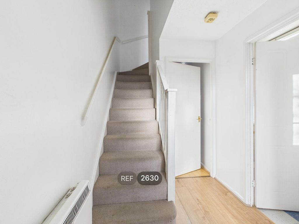 Property photo 3 of 19 Hallway