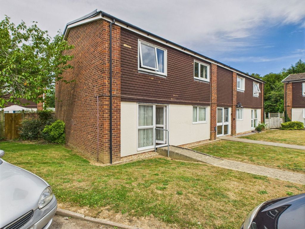 Property photo 1 of 12