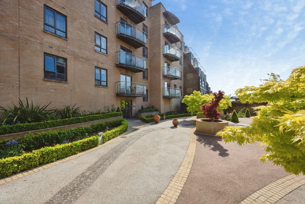 Property photo 1 of 17 Pbox-Img.Jpg