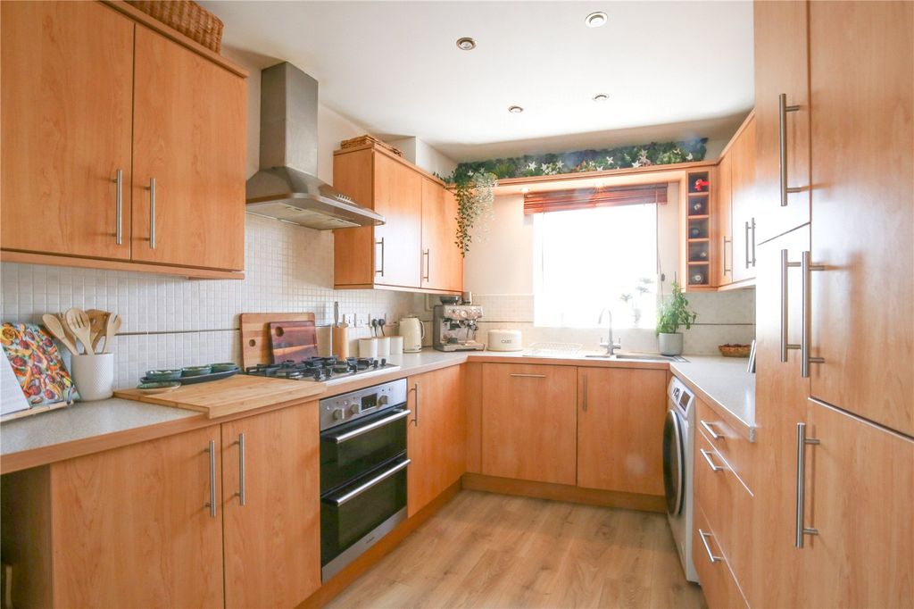 Property photo 2 of 21 Picture No. 03