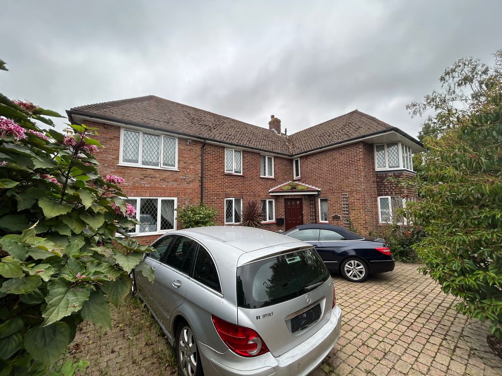 Property photo 1 of 22