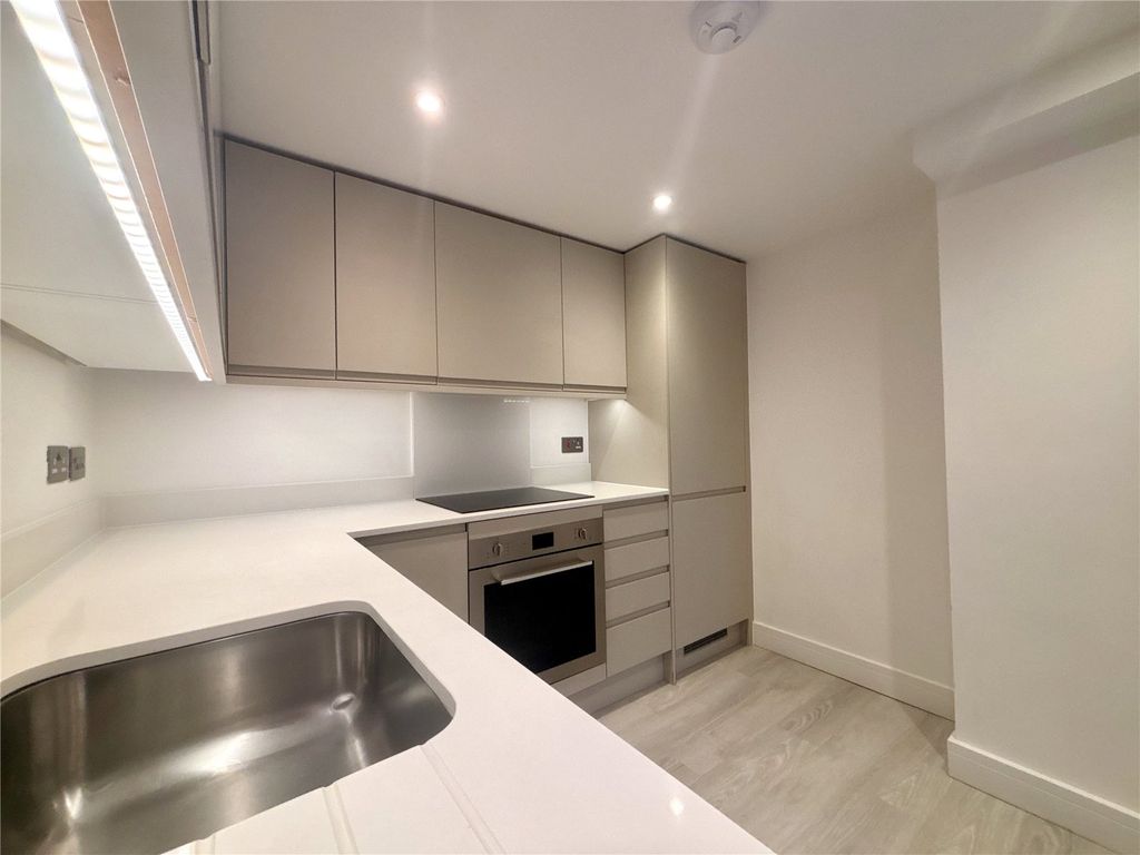 Property photo 1 of 22 Picture No. 40