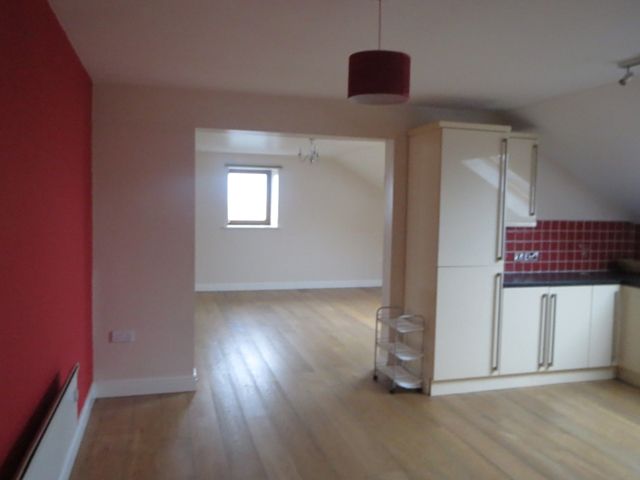 Property photo 1 of 21 Kitchen
