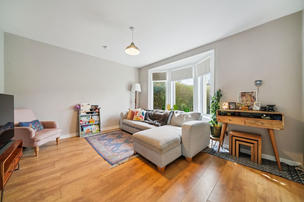 Property photo 2 of 22