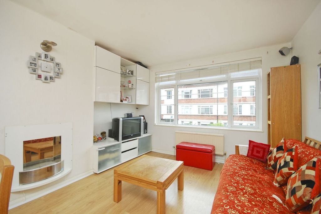 Property photo 2 of 7