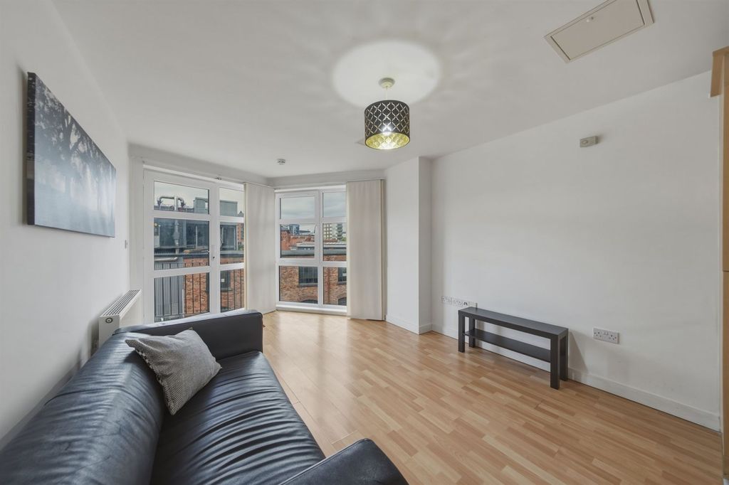 Property photo 2 of 12