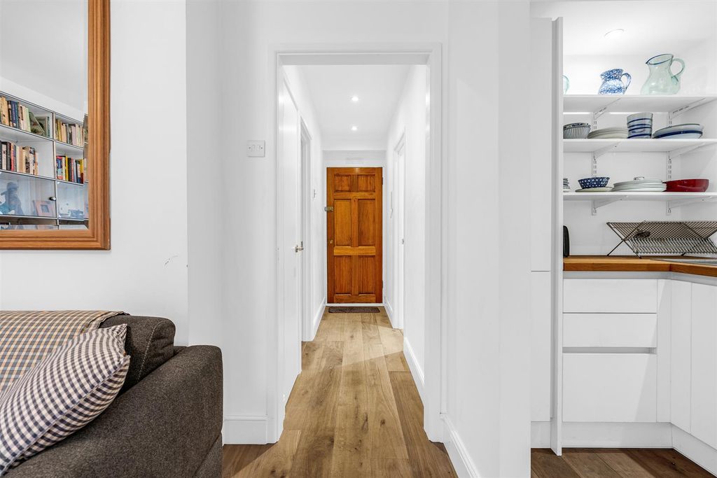 Property photo 3 of 11 Internal-10.Jpg