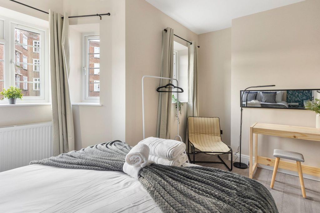 Property photo 3 of 22