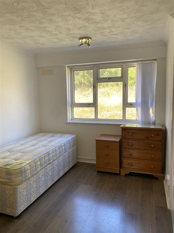 Property photo 2 of 8 Img_0251.Jpg