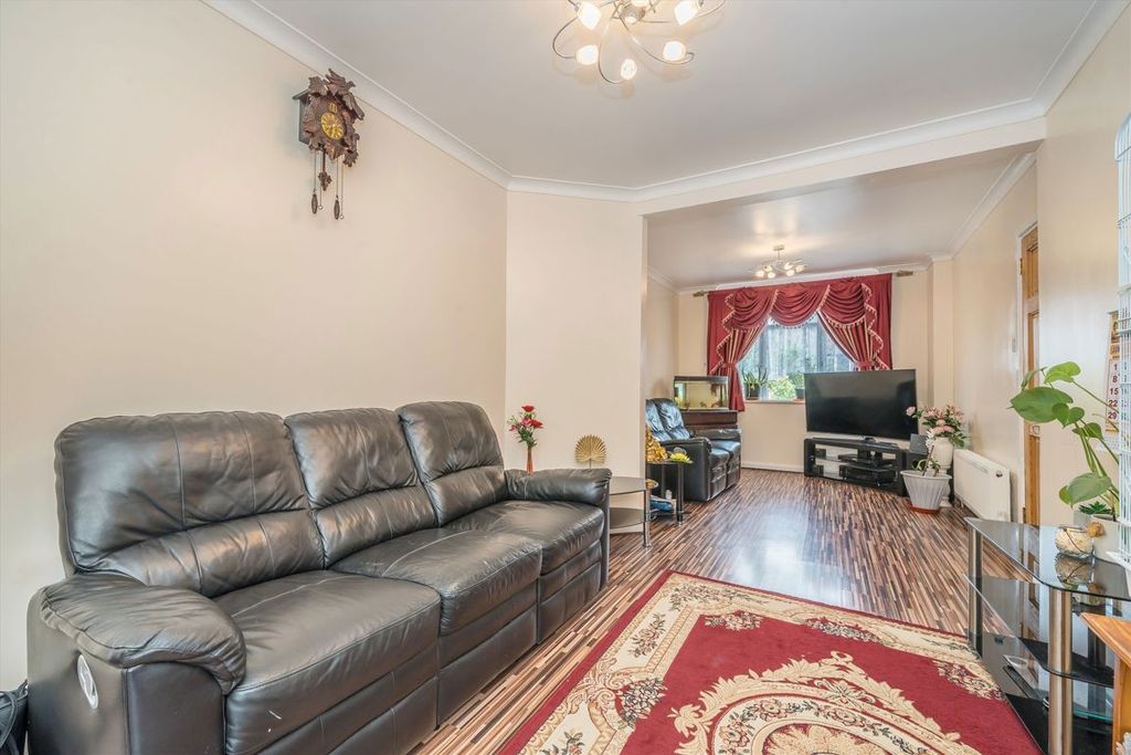 Property photo 2 of 7