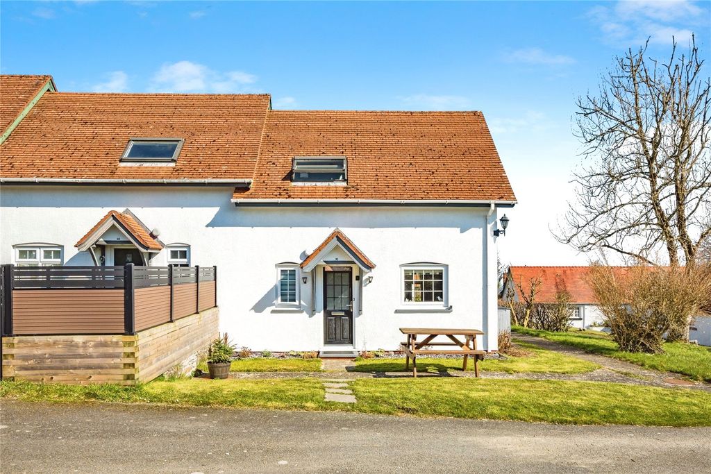 Property photo 1 of 18 Picture No. 01