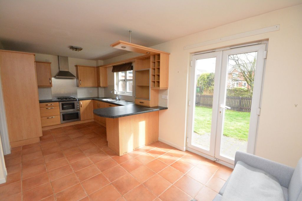 Property photo 3 of 17