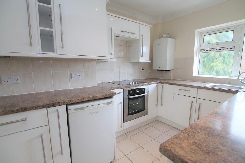 Property photo 2 of 6 Img_0366.Jpg