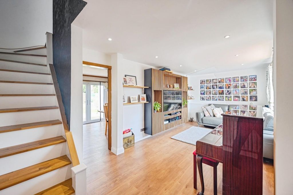 Property photo 3 of 22 20Hilltopview-17.Jpg