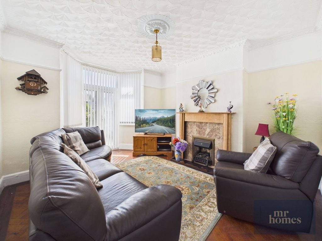 Property photo 2 of 26