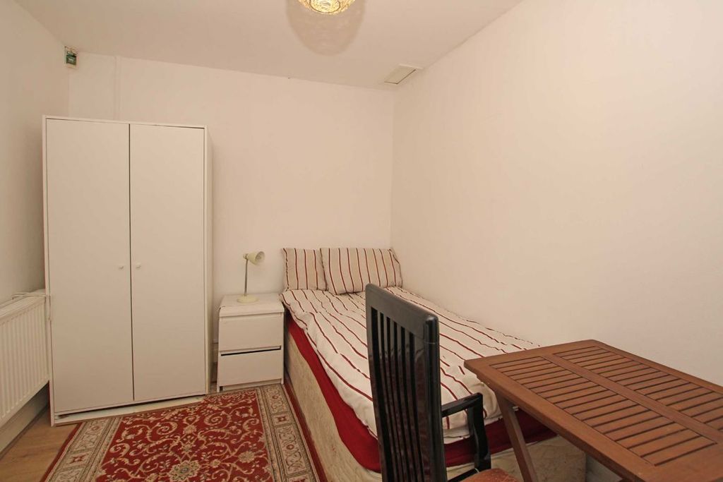 Property photo 2 of 2