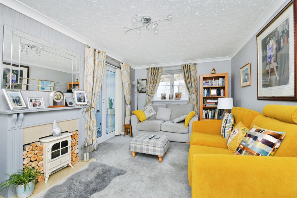 Property photo 3 of 20