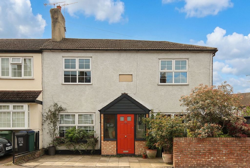 Property photo 2 of 16 External