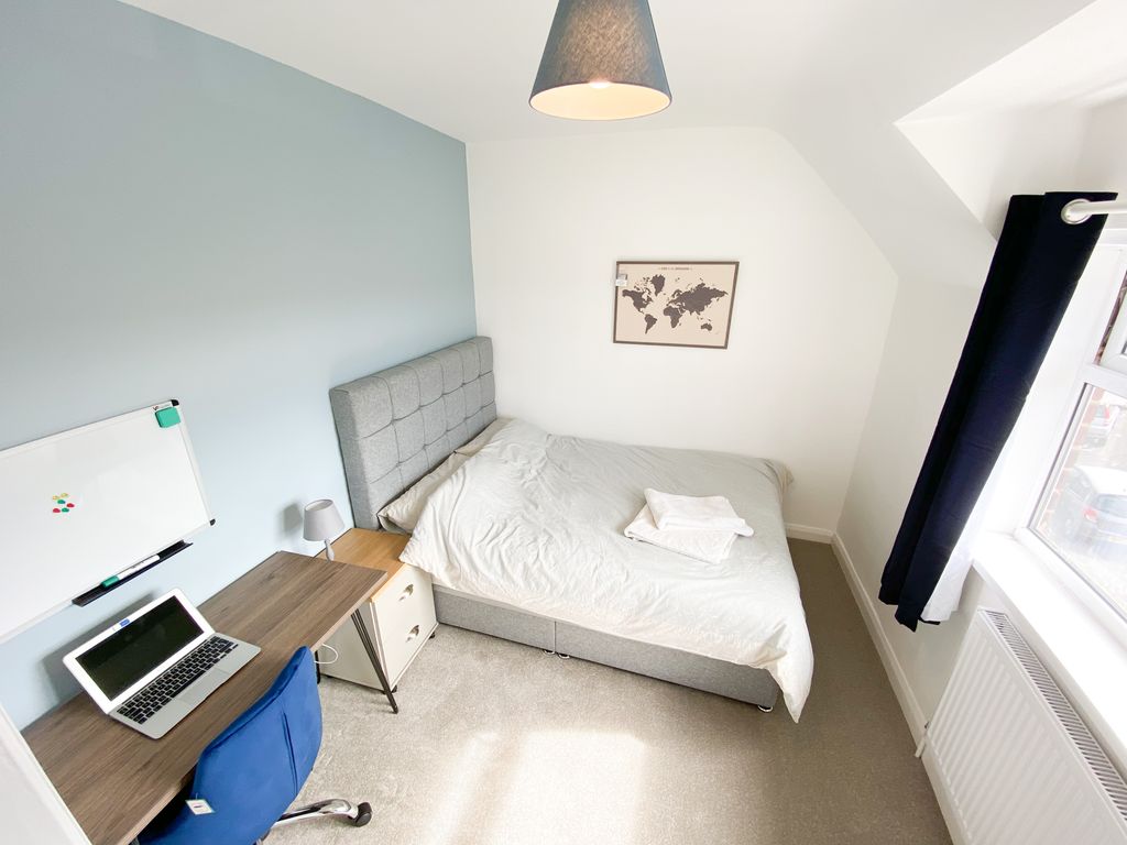 Property photo 2 of 11 Img_0408