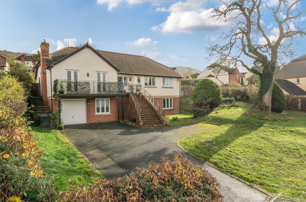 Property photo 1 of 22 1376717-1-6916Feb...