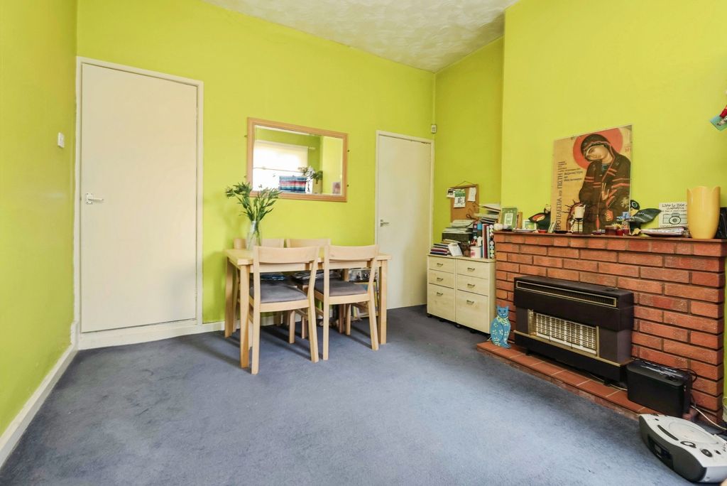 Property photo 3 of 12 Pbox-Img.Jpg