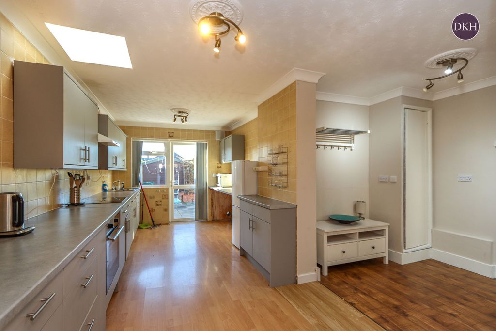 Property photo 2 of 18 Picture No. 17