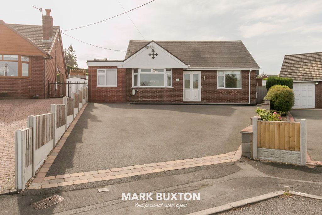 Property photo 2 of 25