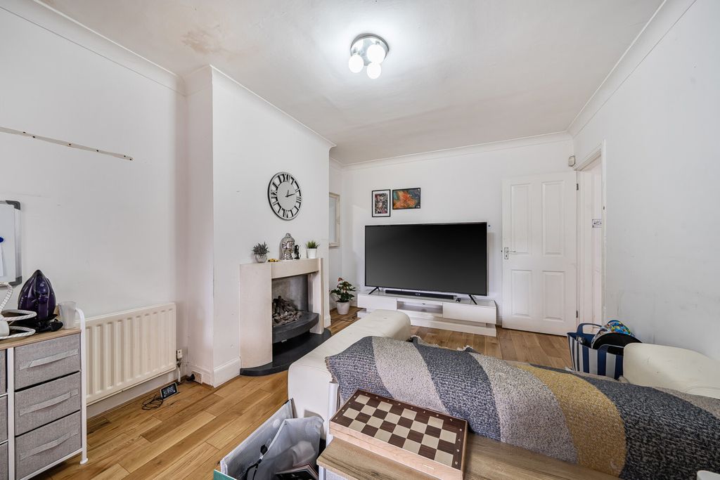 Property photo 3 of 15 1434131-13-69c3d9...