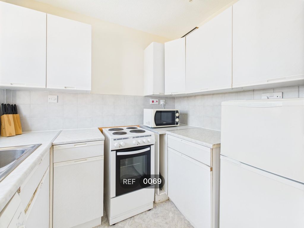Property photo 1 of 24 Kitchen