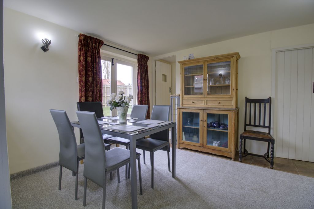 Property photo 3 of 19 A1