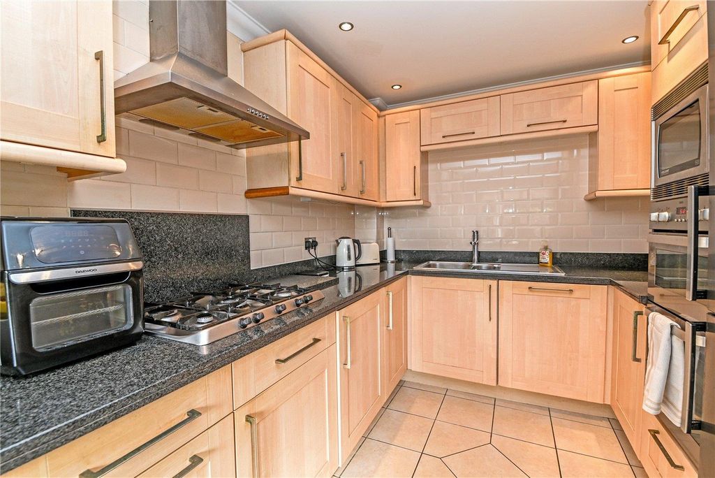 Property photo 3 of 15 Picture No. 08