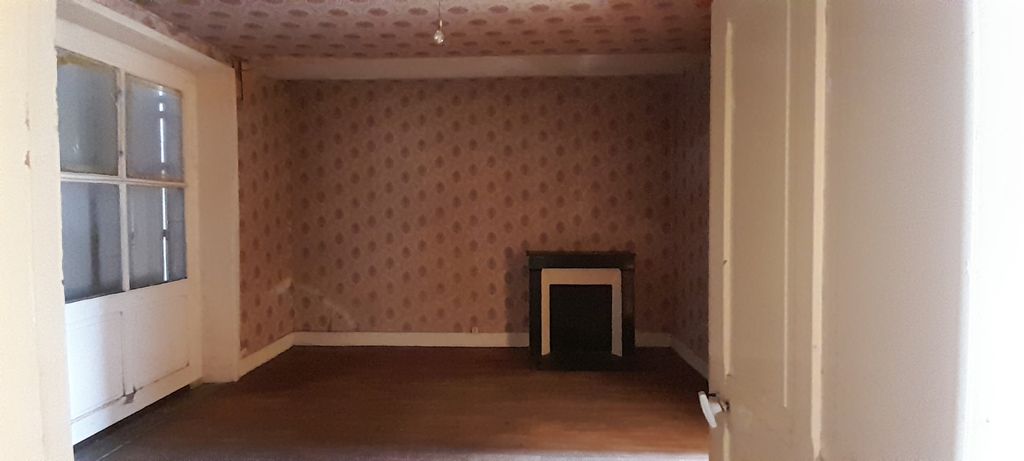 Property photo 3 of 27