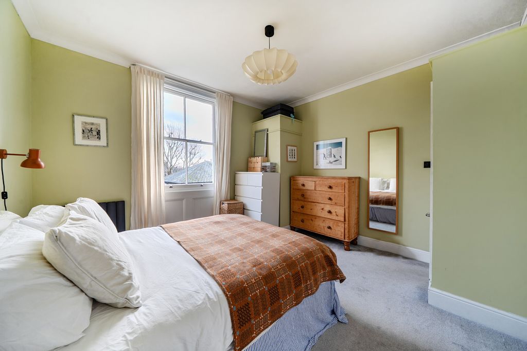 Property photo 3 of 15 Bedroom