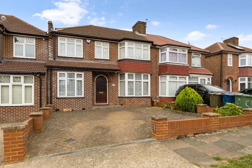Property photo 1 of 25