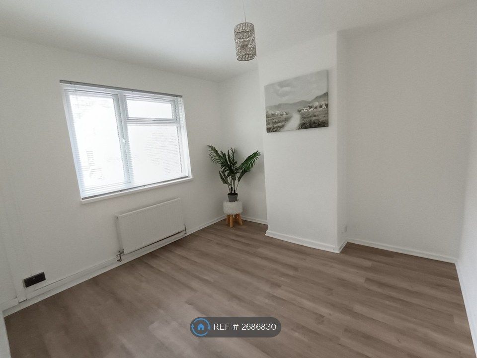 Property photo 2 of 20 Dining Room