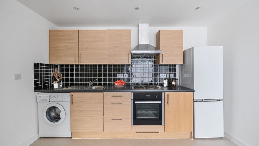 Property photo 2 of 6