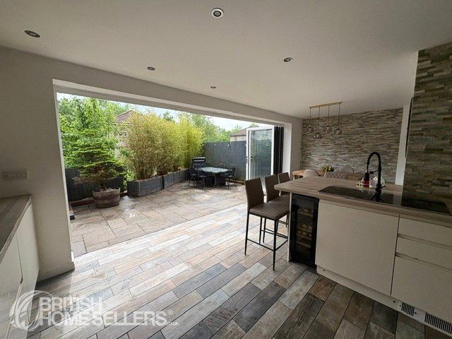 Property photo 2 of 29 Picture No. 26