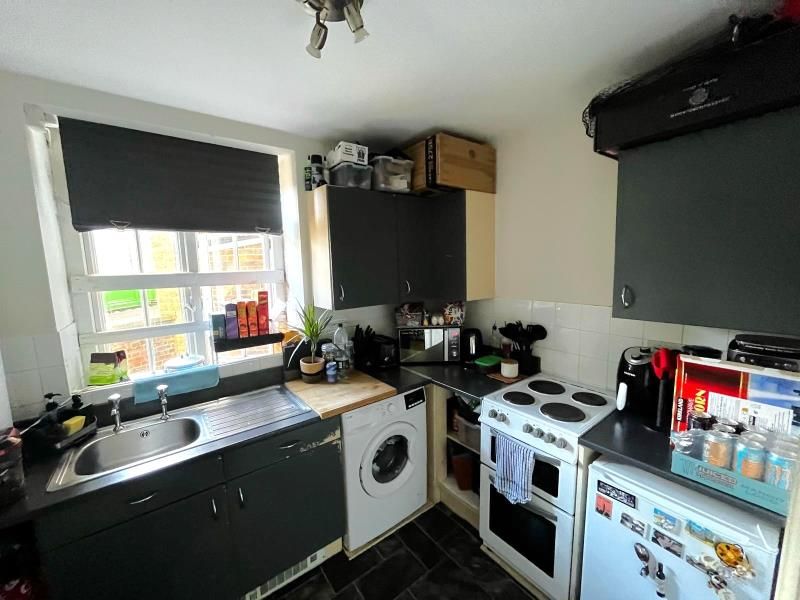 Property photo 3 of 4