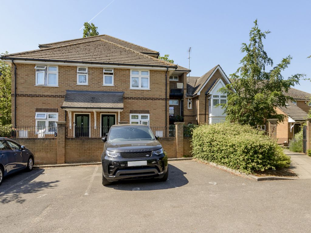 Property photo 1 of 8