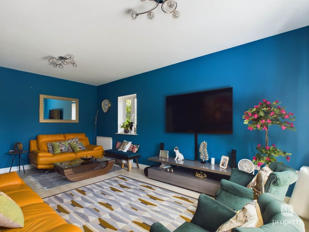 Property photo 3 of 21