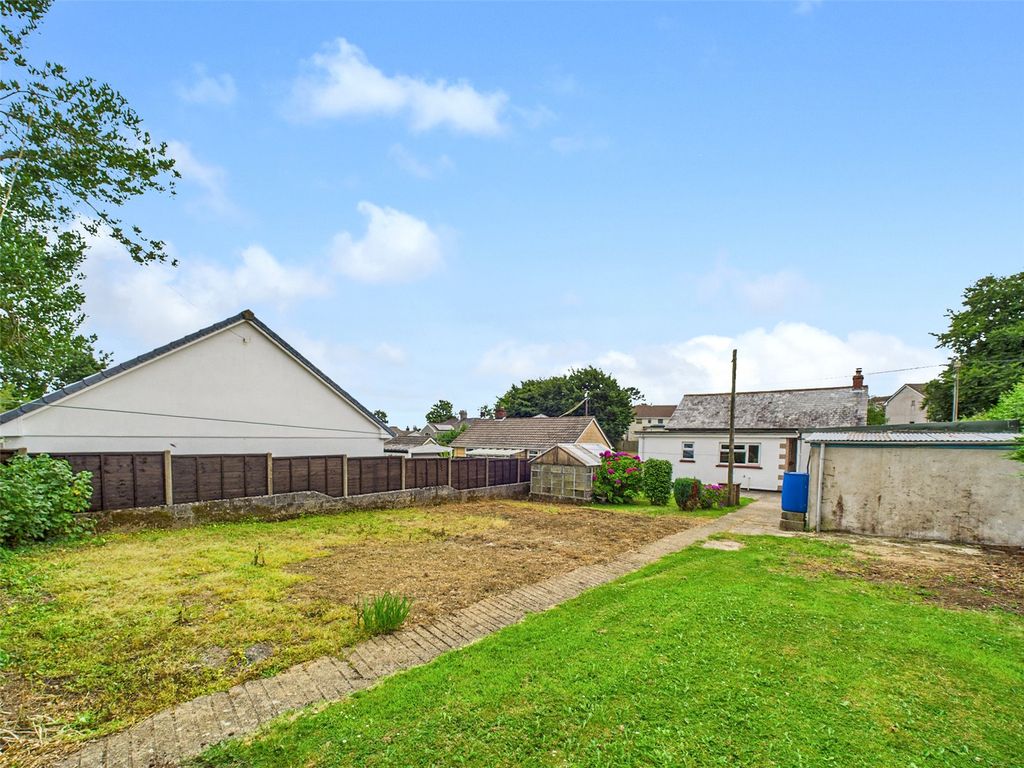 Property photo 2 of 18 Picture No. 06