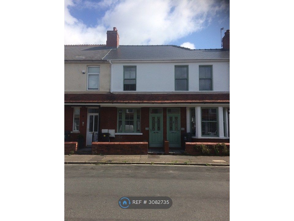 Property photo 1 of 17
