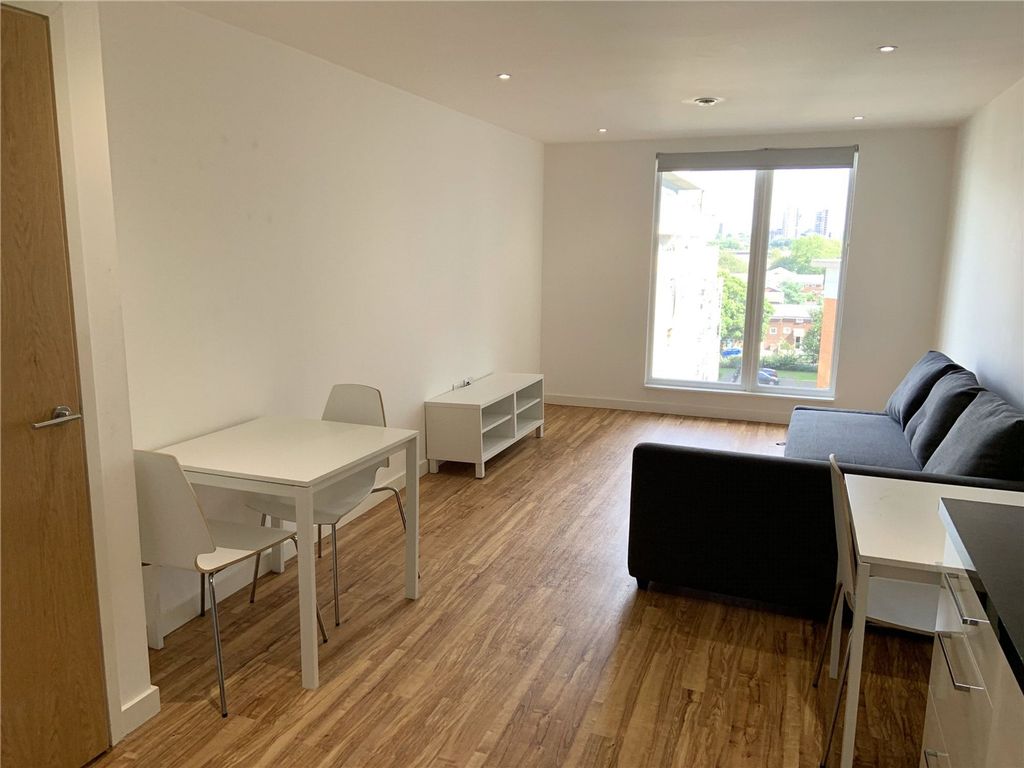 Property photo 2 of 5