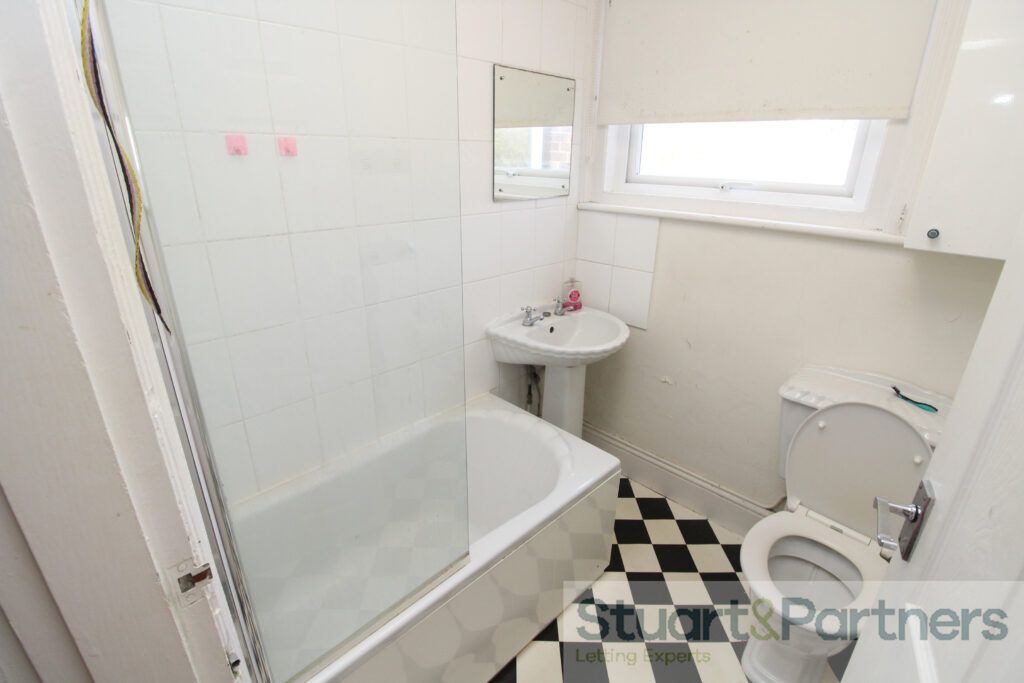 Property photo 3 of 4