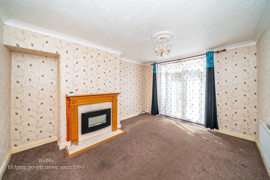 Property photo 2 of 23 Webbs-15.Jpg