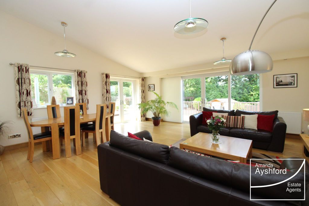 Property photo 2 of 37