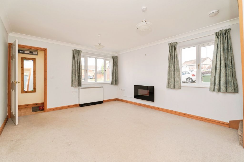 Property photo 2 of 16
