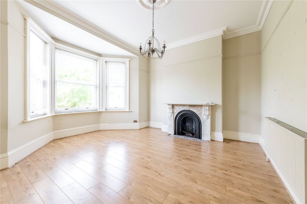 Property photo 2 of 13 Picture No. 05