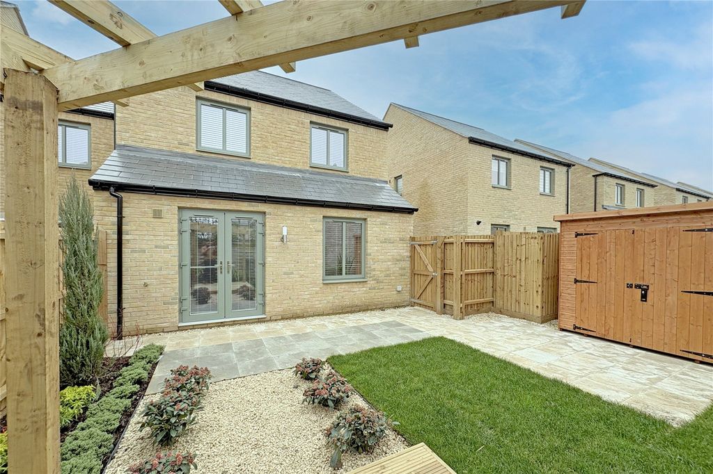 Property photo 2 of 12 Picture No. 02